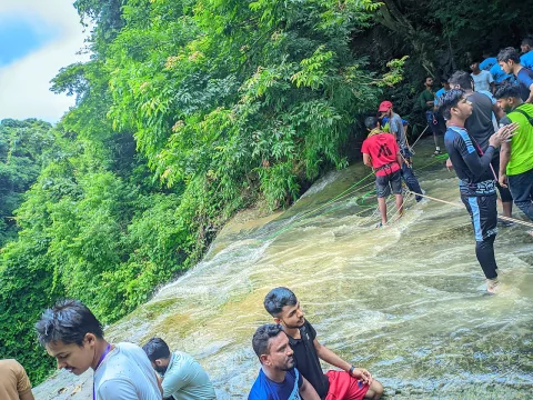 খৈয়াছড়া ঝরনা