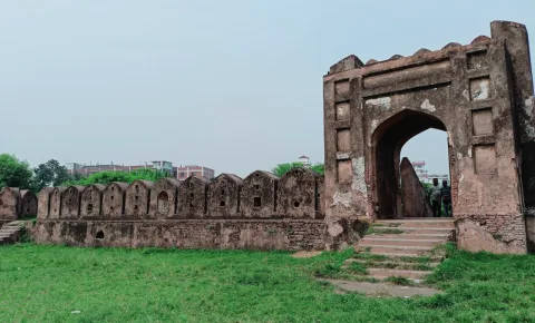 হাজীগঞ্জ দুর্গ