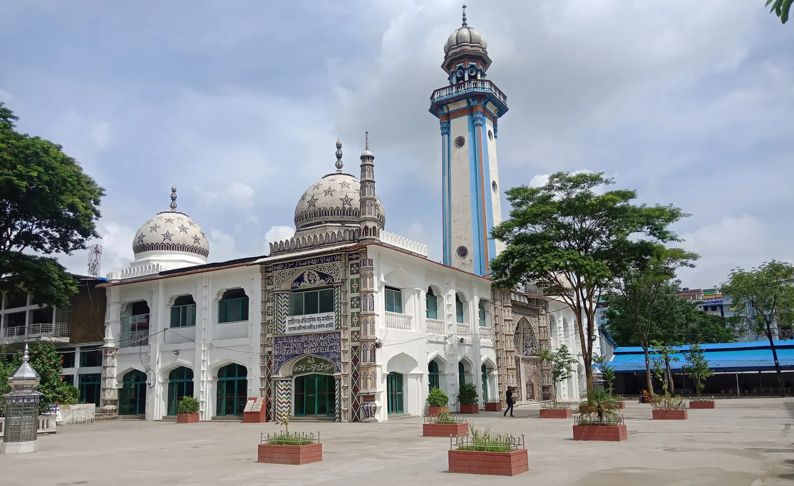 হাজীগঞ্জ বড় মসজিদ