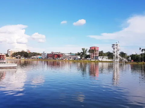 শকুনি লেক