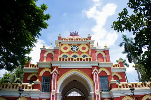 উত্তরা গণভবন (দিঘাপতিয়া রাজবাড়ি)