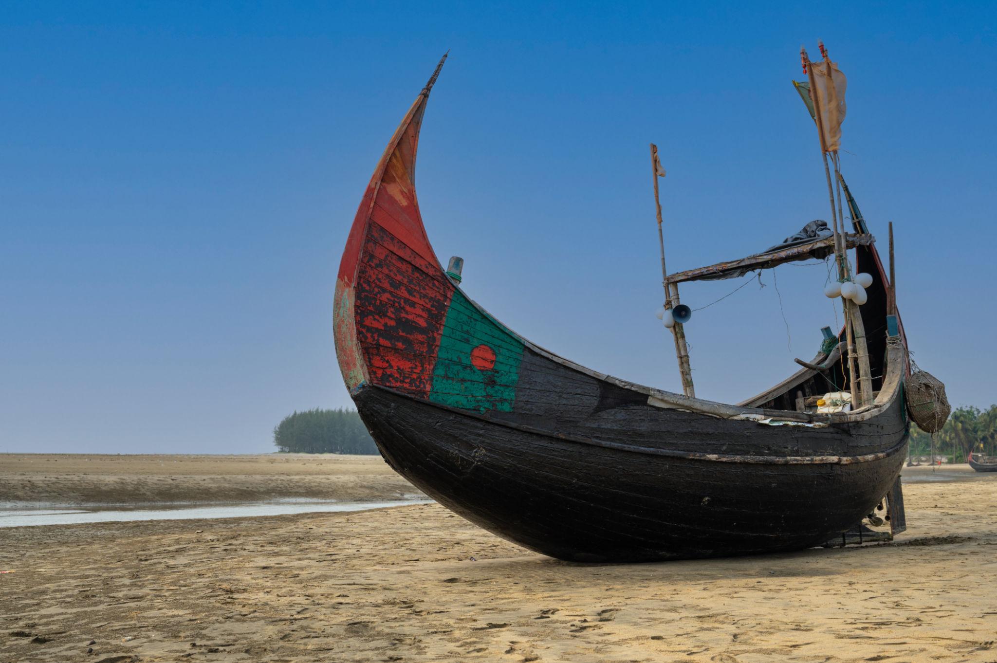 কক্সবাজারের অপরূপ সমুদ্র সৈকত